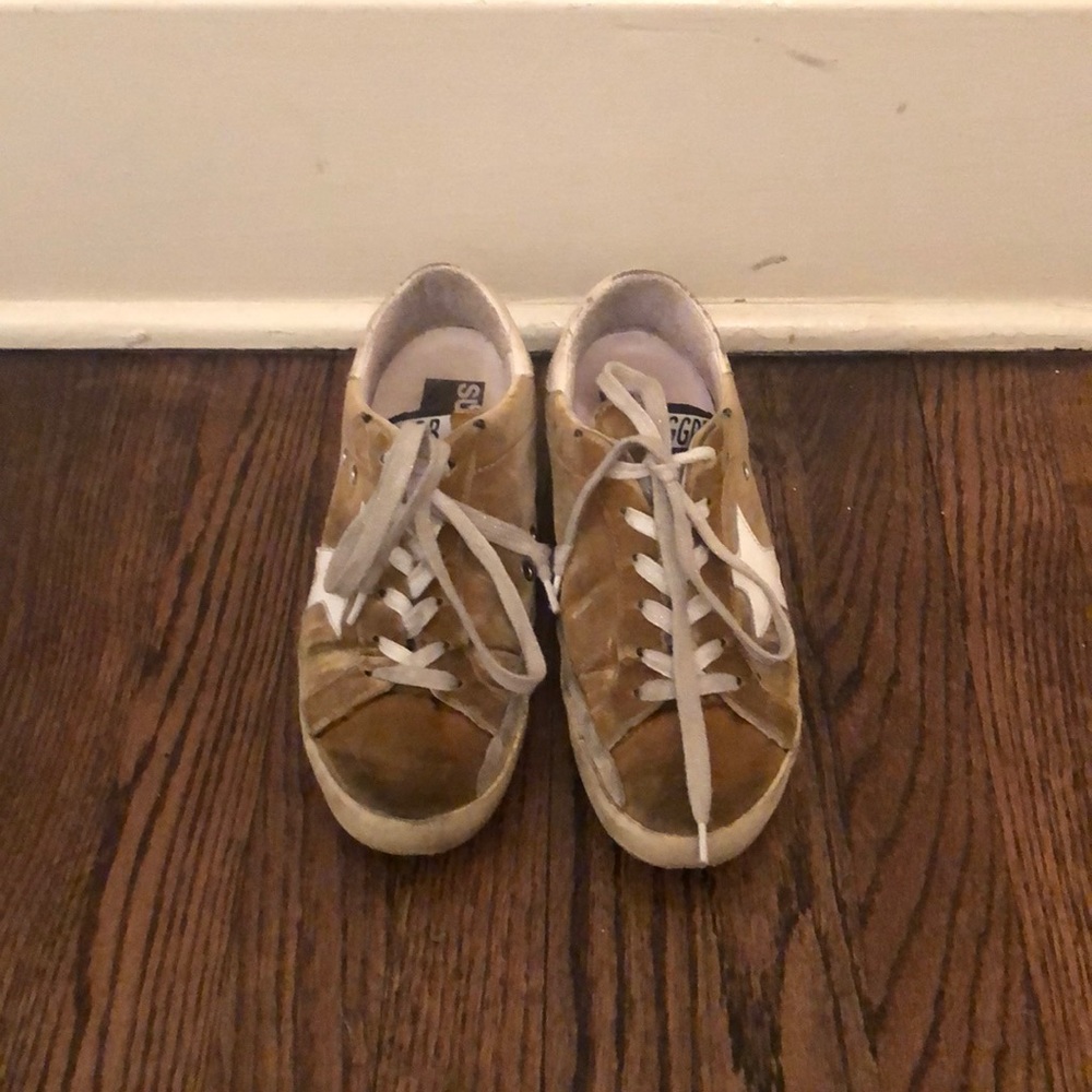 Golden Goose Superstars